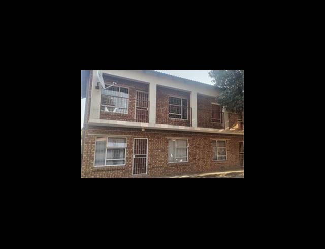 3 BEDROOM HOUSE FOR SALE IN OOS EINDE